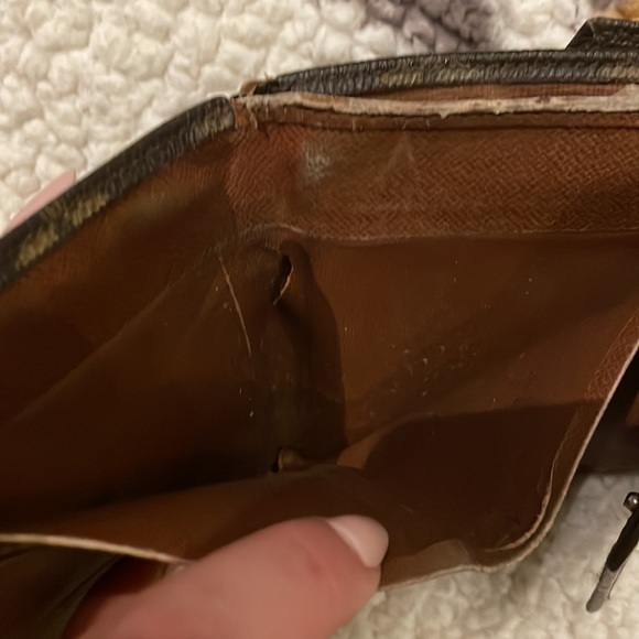 COPY - Louis Vuitton authentic mens wallet - Picture 5 of 9